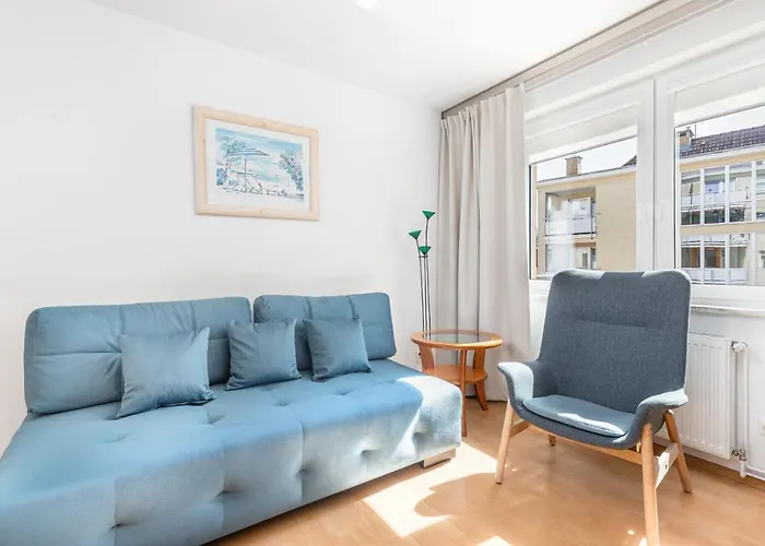 Jantar -port Kołobrzeg- Westerplatte Z Garażem