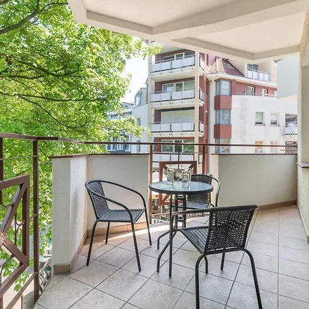 Jantar -port Kolobrzeg- Westerplatte Z Garazem Kolberg