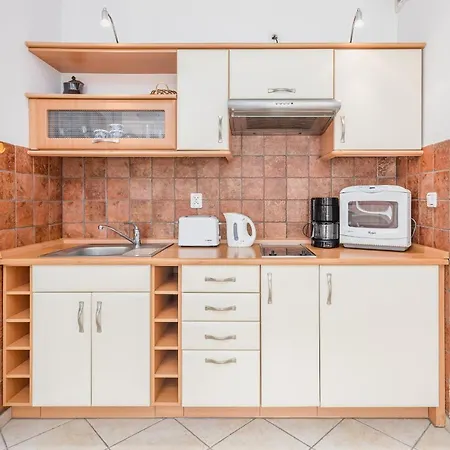 Jantar -port Kolobrzeg- Westerplatte Z Garazem Kolberg