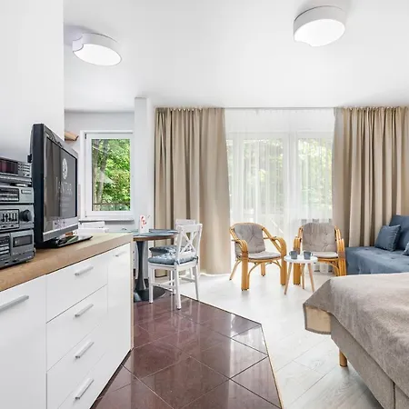 Jantar -port Kolobrzeg- Westerplatte Z Garazem * Kolberg