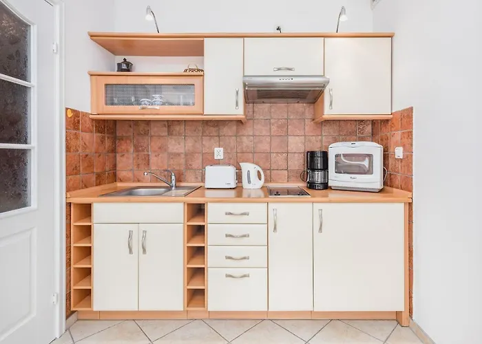 Jantar -port Kolobrzeg- Westerplatte Z Garazem Kołobrzeg